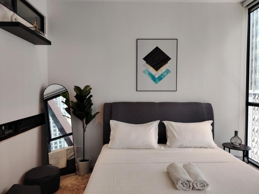 Scarletz Suites Klcc By Deko Kuala Lumpur Værelse billede